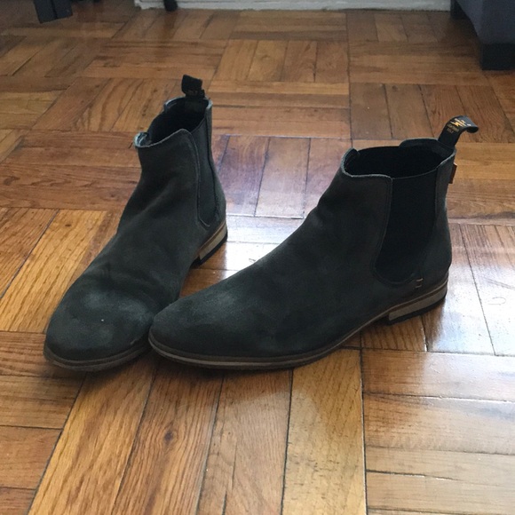used chelsea boots